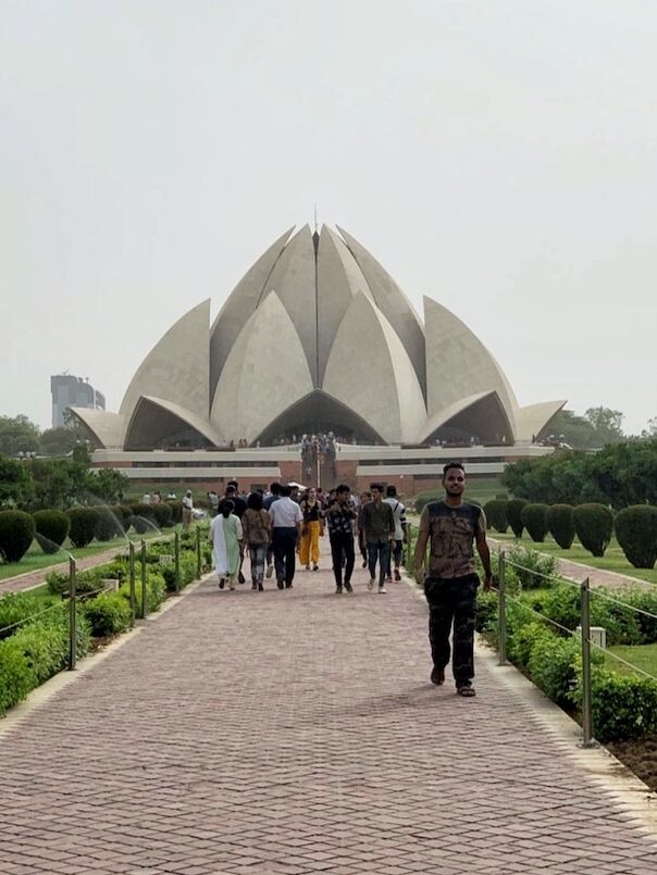 Lotus Temple in Delhi 