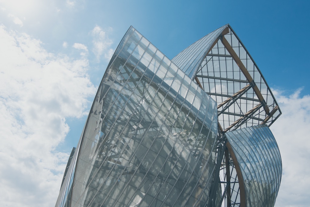 Fondation Louis Vuitton iconic architecture 