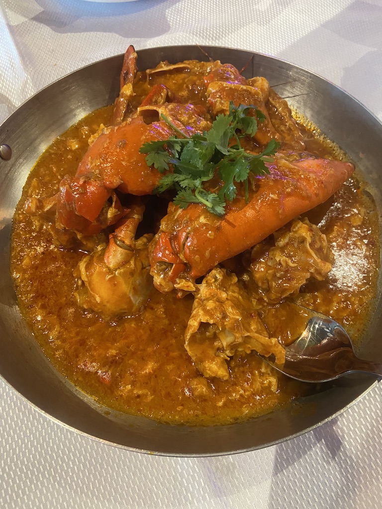 Chili Crab, best dishes to try in Singapore 